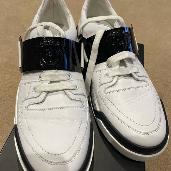 Mens Versace Tennis Shoes - Picture 2 of 5